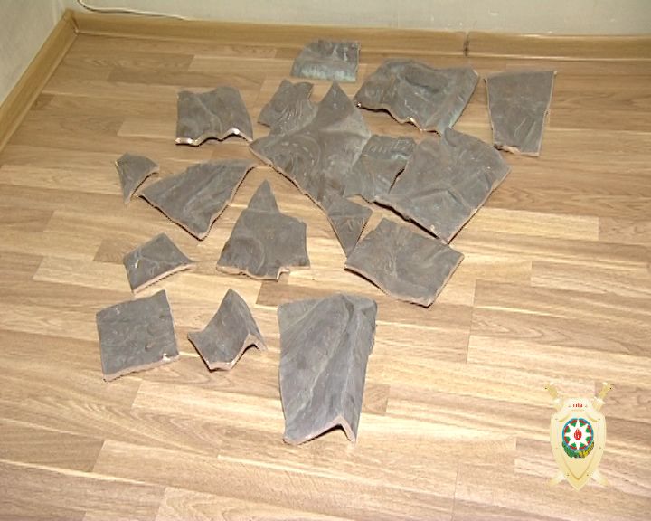 Paytaxtda qəbiristanlıqdan oğurluq edən Əsədullayevlər tutuldu  - FOTO 
